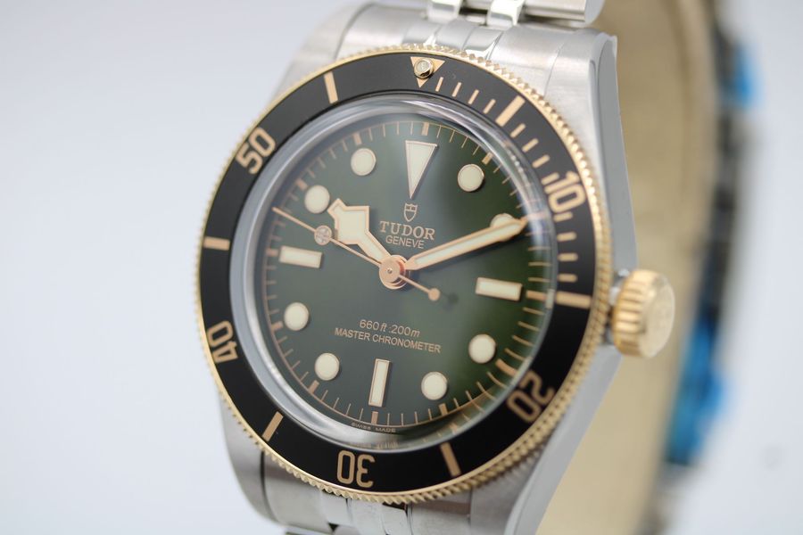 Tudor Black Bay M7941A1A3NU-0003